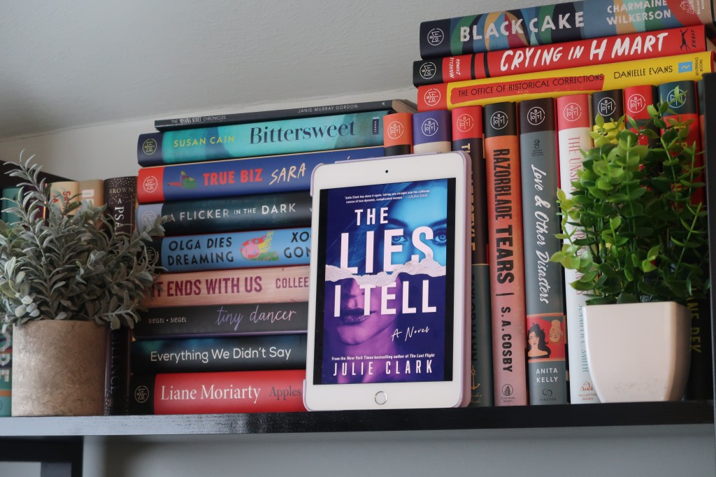 Hello, I Read THE LIES I TELL in One Sitting (and You Should&nbsp;Too)
